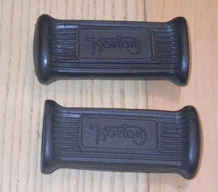 Norton Footrest Pedal Rubbers /Pair