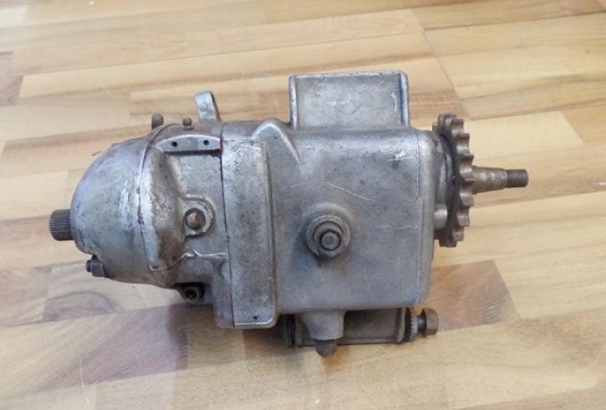 Triumph Gearbox swing. arm used 5T.6T.T100.T110