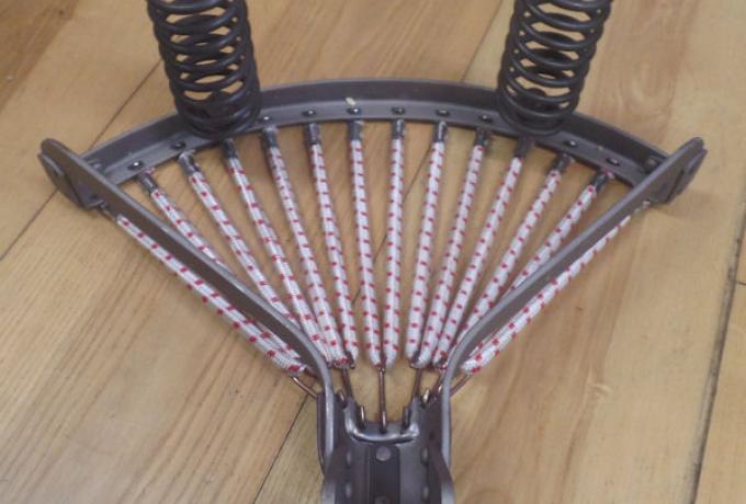 Saddle with springs and rope