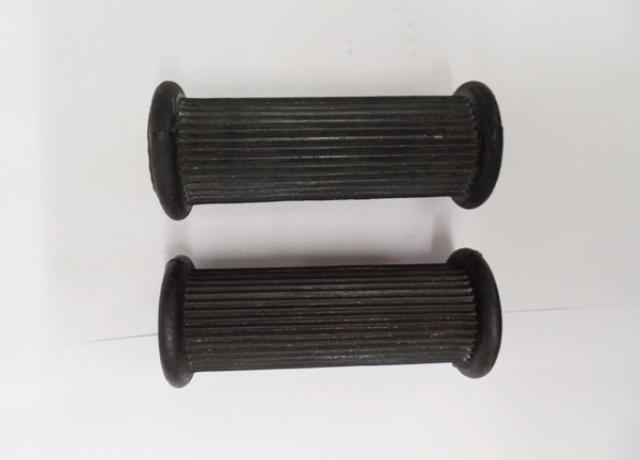 Universal Footrest Rubber Closed/Pair - only 1 in stock!