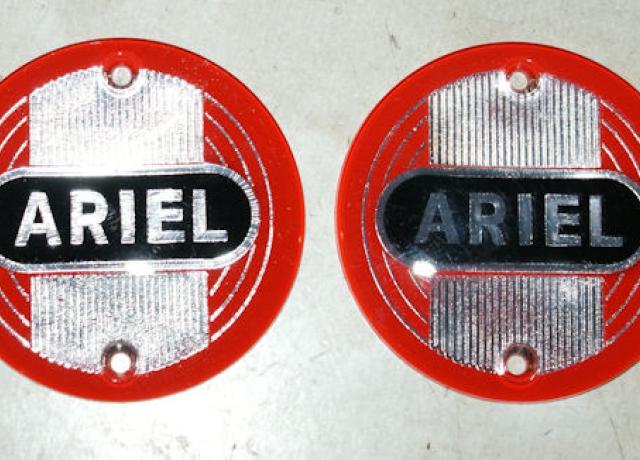 Ariel Tank Badge round red /Pair